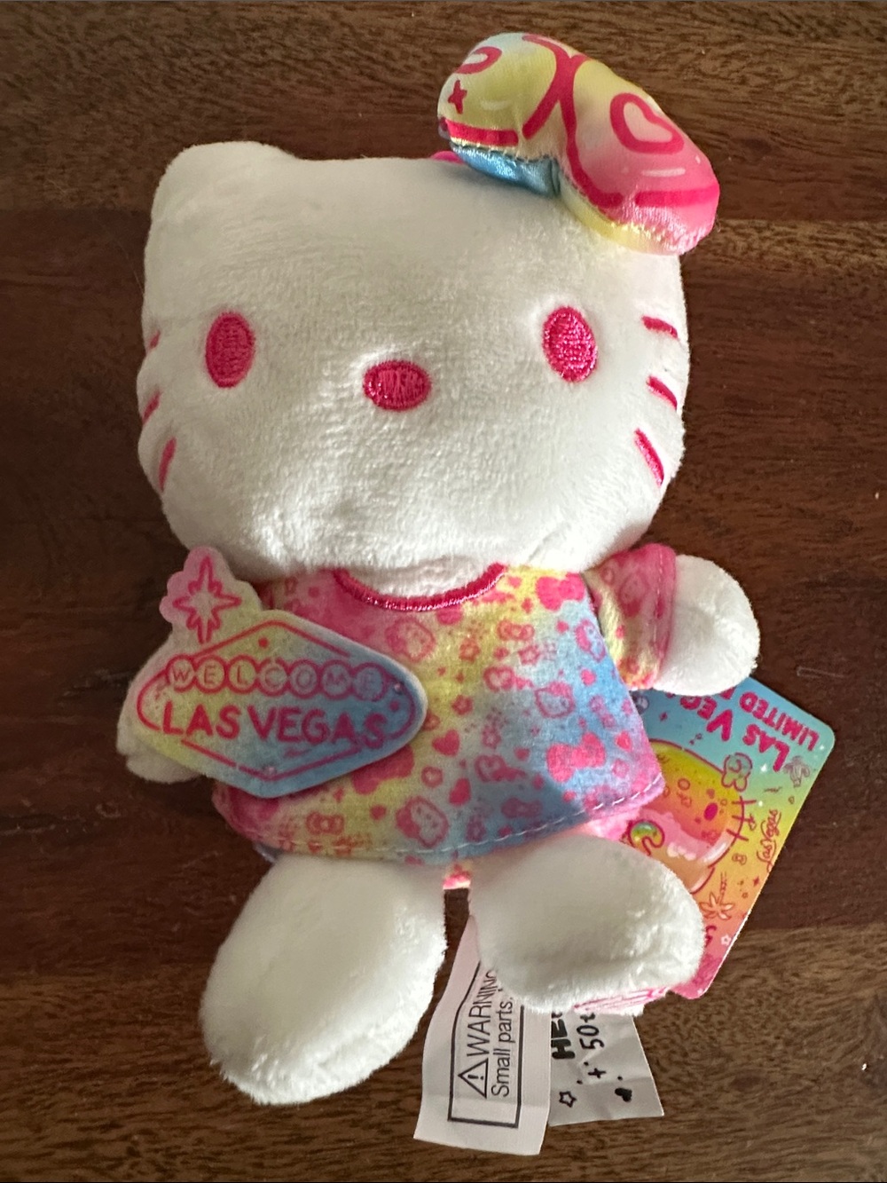 Sanrio *NWT* Limited Edition 50th Anniversary Hello Kitty Las Vegas 4" Plush Toy